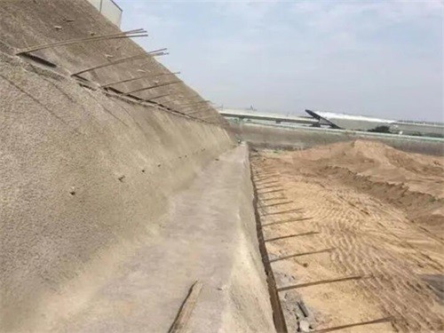 建瓯河道边坡加固